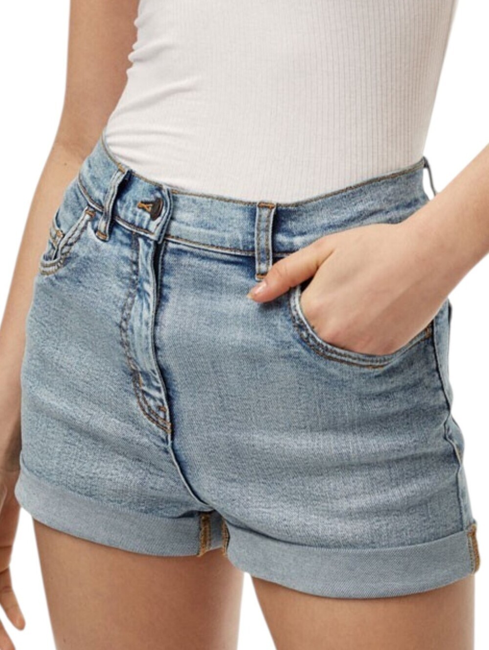 Aritzia Wilfred Free Jovich Denim Shorts Women 6 Light Wash High Rise Cuffed